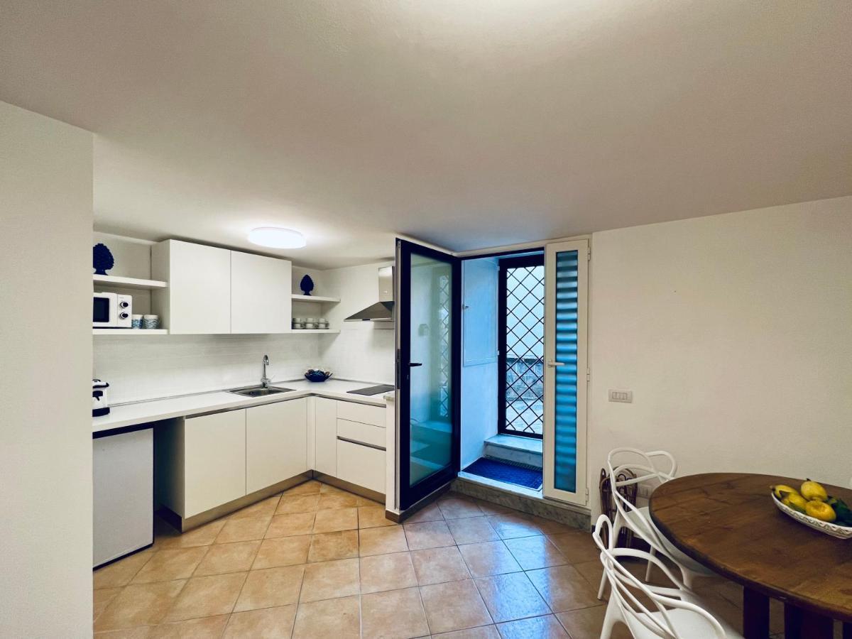 Yourhome - Grecale Apartment Sorrento Luaran gambar